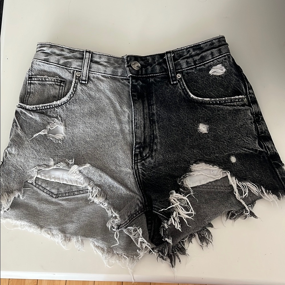 Bershka - Distressed Black and Gray Denim Shorts size 25
